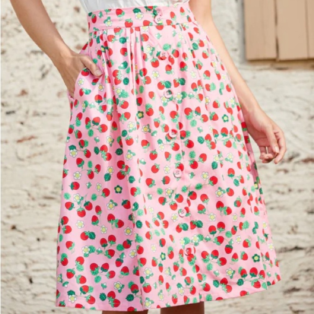 ModCloth Strawberry Print A-Line Skirt